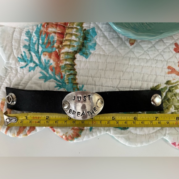 Handcrafted Silver and Leather Bracelet - Picture 5 of 5